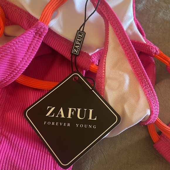 NWT- ZAFUL CUT OUT THONG BIKINI - Picture 8 of 9